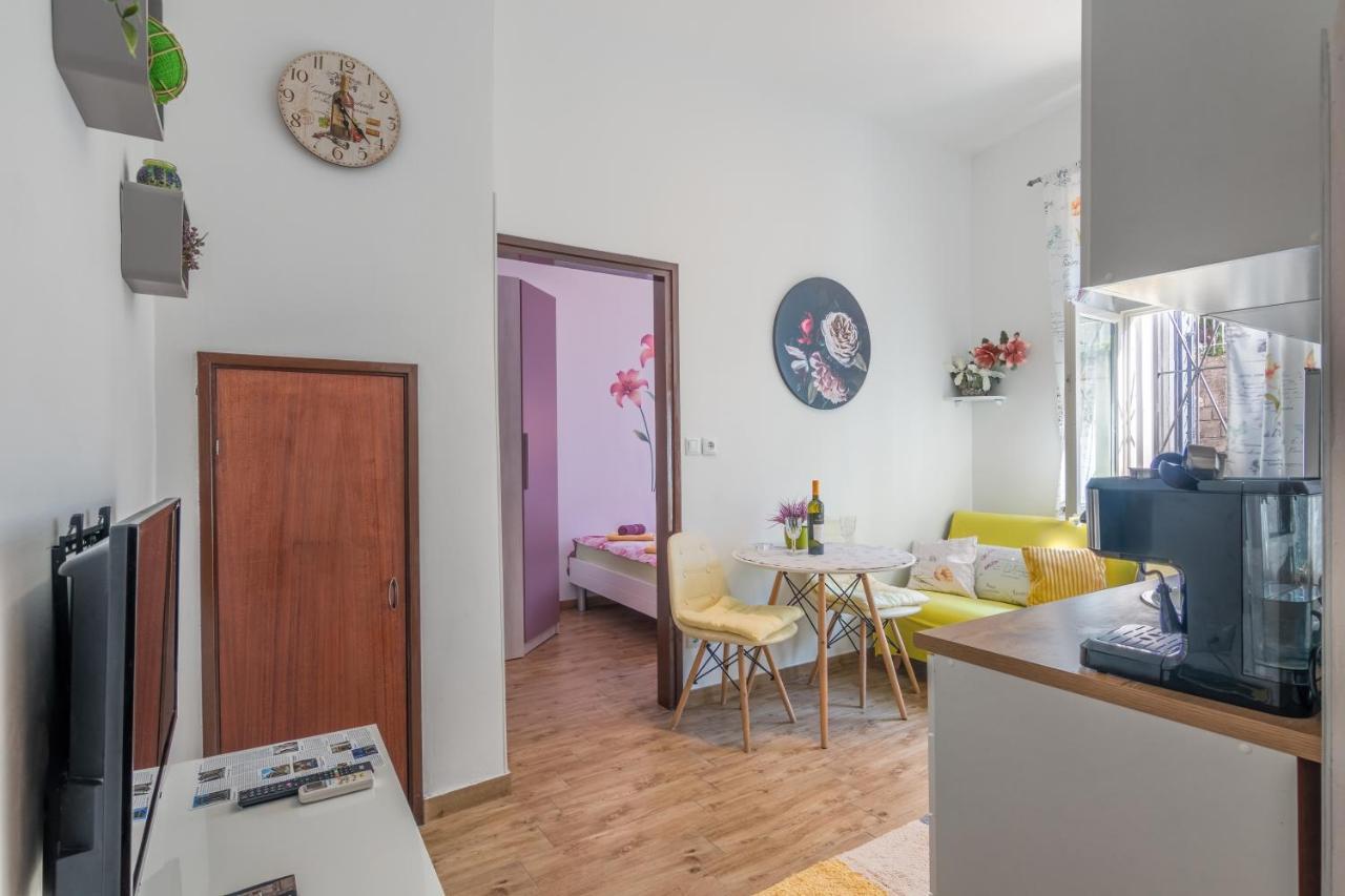 Apartment Ljube بولا المظهر الخارجي الصورة