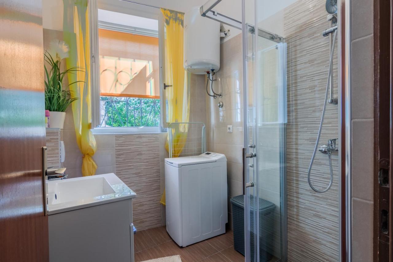 Apartment Ljube بولا المظهر الخارجي الصورة